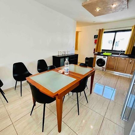 Duplex Whiskey Home 200M Away From The Sea And The Square Сент-Полс-Бей Экстерьер фото
